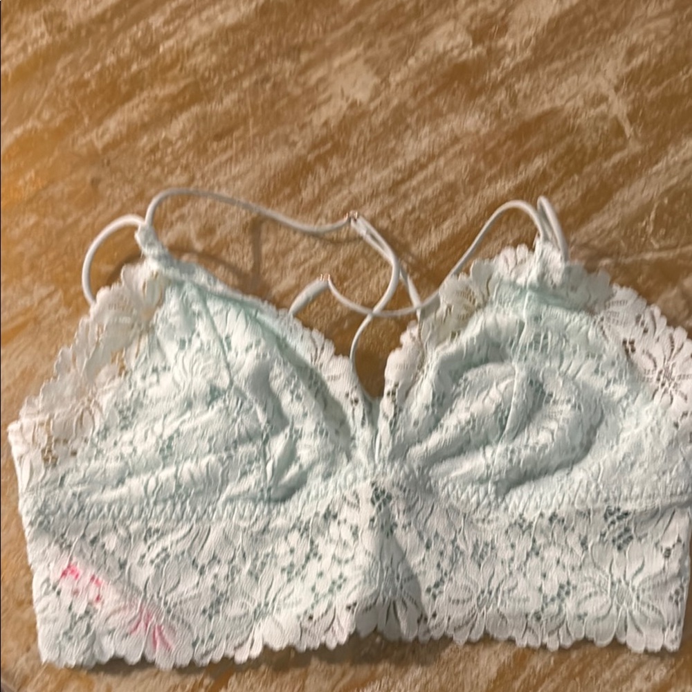 PINK Victoria's Secret White Lace Soft-Cup Bra